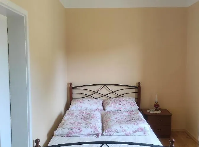 Stefanov Grunt * Podlehnik